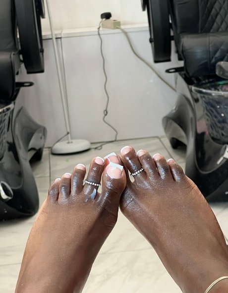 juiicyyyfruit porn actress galleries