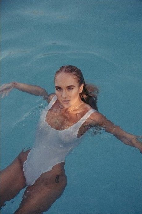 Niykee Heaton art star archive