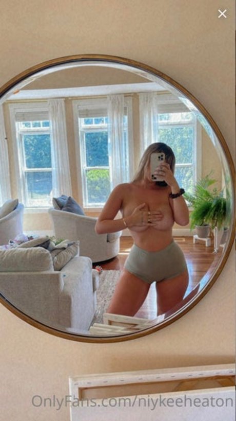 Niykee Heaton best model image