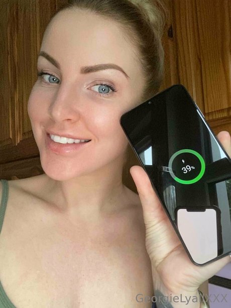 Georgie Lyall beautiful pornstar picture