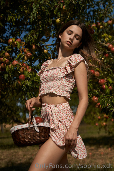 sophie xdt star nudes photos