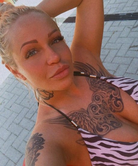 pekarvivi exclusive pornstar picture