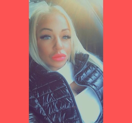 pekarvivi model exclusive pics