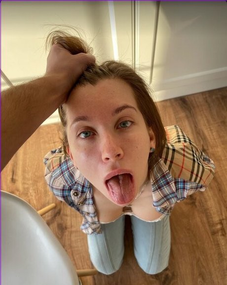 vass yaa pornographic model image