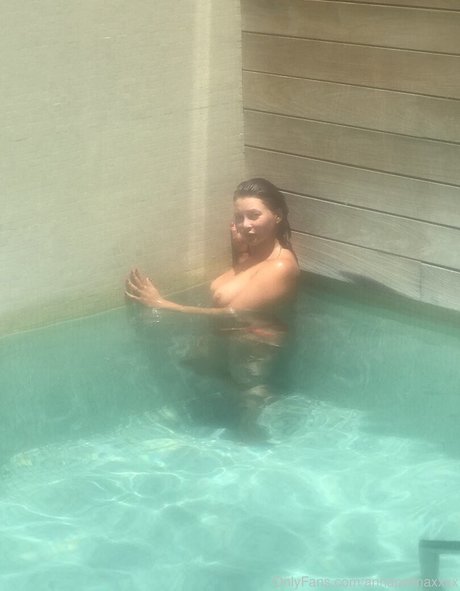 thigh high boots onlyfans nice pic