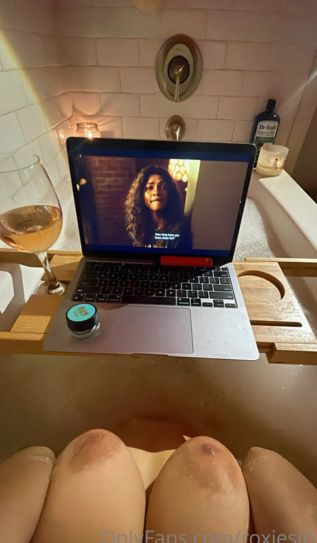 Roxiesin star pretty photo