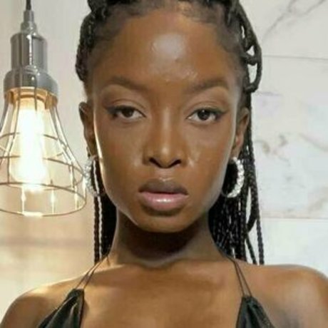 Petite mini model hot pictures