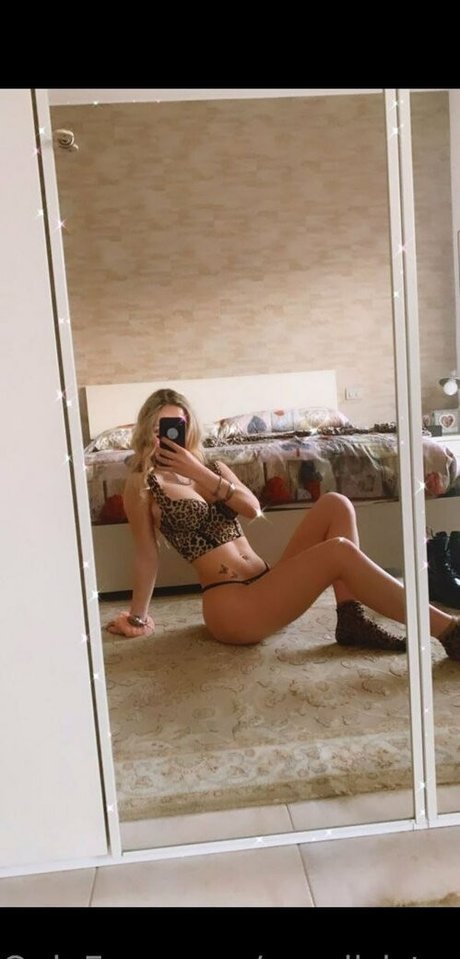 Greta and Alice pornstar naked pic