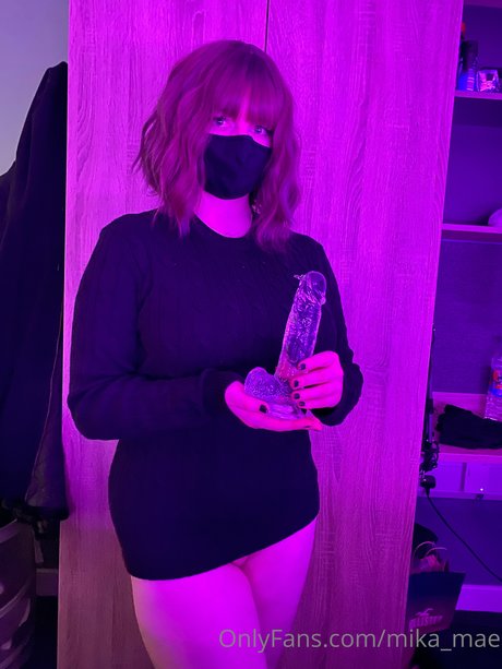 Mika Mae Quick model image