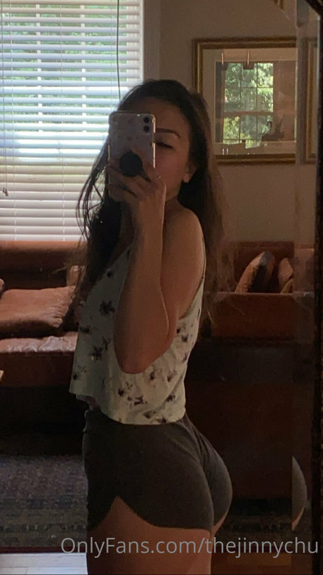 Itsjinny pornstar nude image