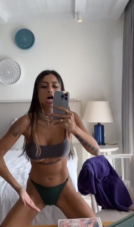 Christina Bertevello exclusive model picture