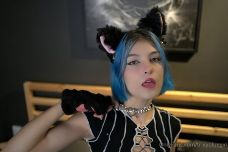 Trixy Blue pornstar exclusive pics