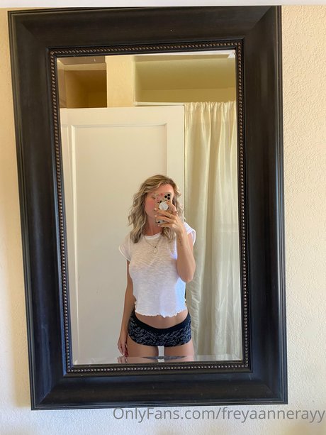 cuckold feet onlyfans sexy nudes image