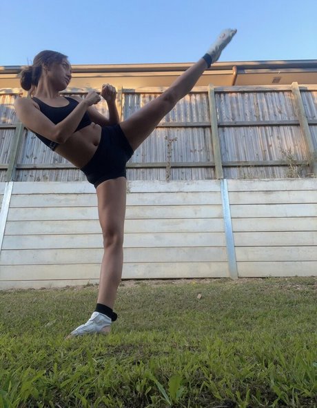 liesebaby naked model photos