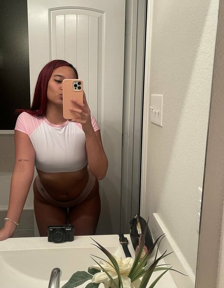 blonde yoga onlyfans hd pictures