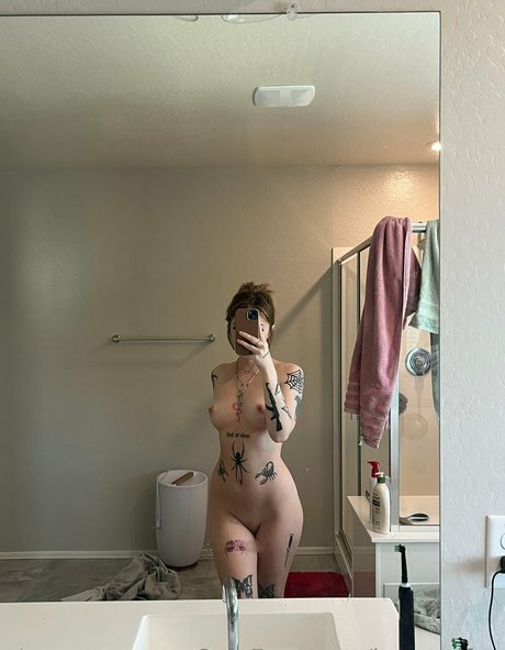 Ivyywaifuu perfect pornstar img