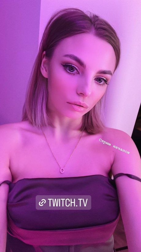 busya18plus porn model pic