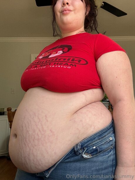 Tianastummy nude star pics