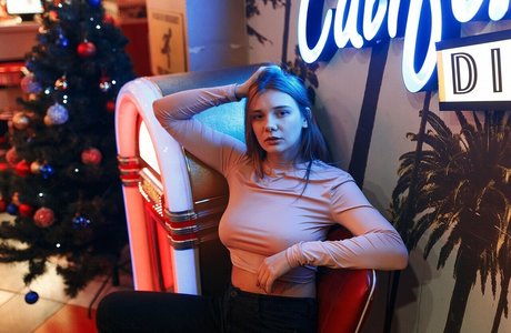 Natali Tihomirova model art archive