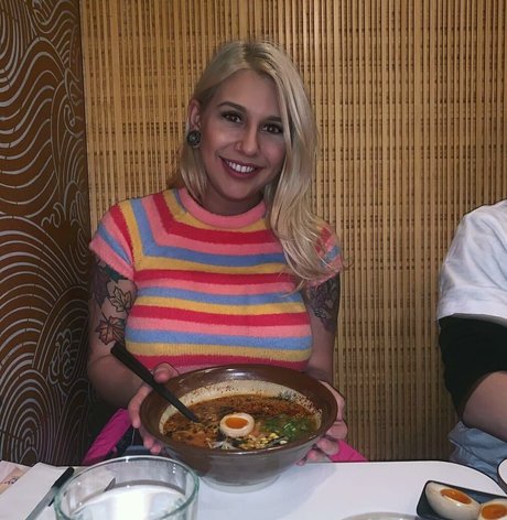 Autumn Moretti exclusive model photo