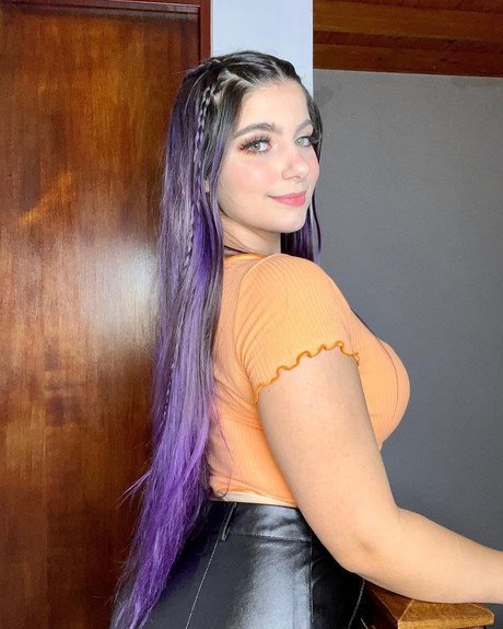 Julieta Allegretti star exclusive image