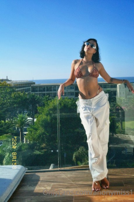 anonymiss1 perfect actress img