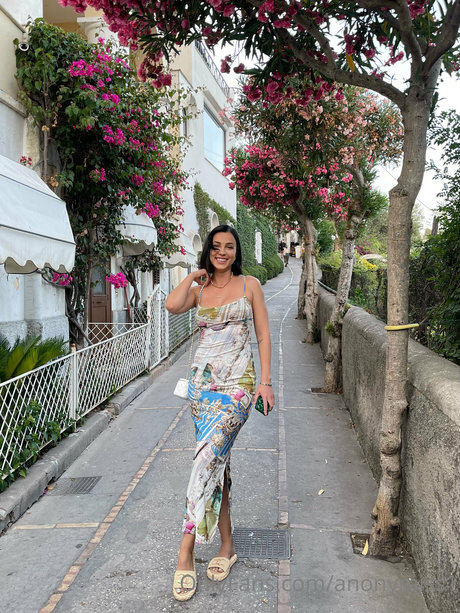 anonymiss1 exclusive pornstar img