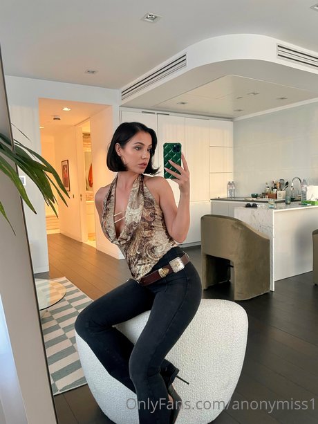 anonymiss1 pornstar hd gallery