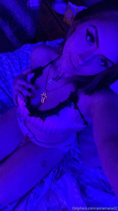 crystallhub model pretty picture