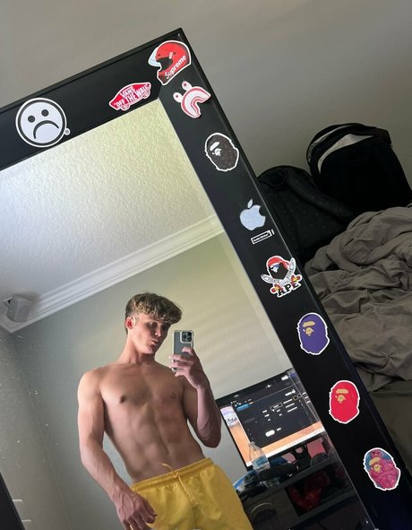 twentoofree top model pic