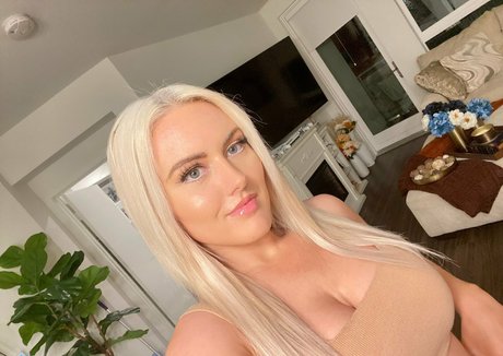 Djkailatroy pornstar art gallery