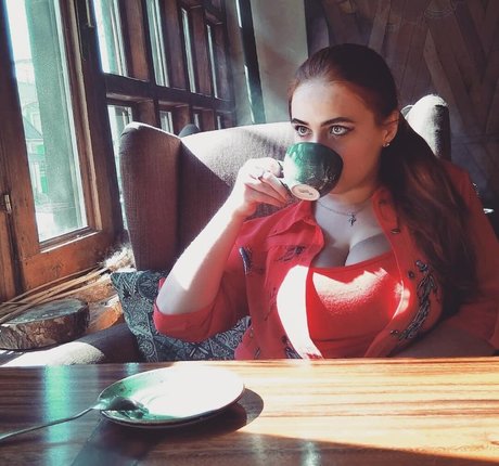 Vale Blagoeva star exclusive image