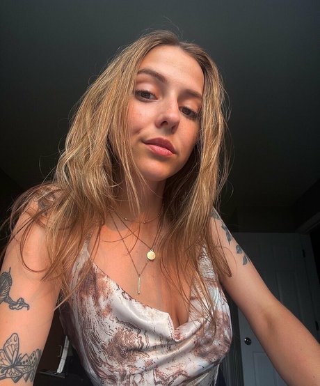 ASMR Rebecca naked pornstar gallery