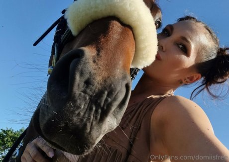 domiisfree adult star image