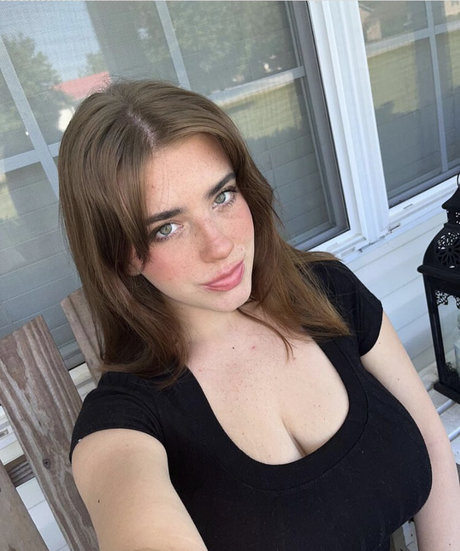 Haley Z model perfect pics