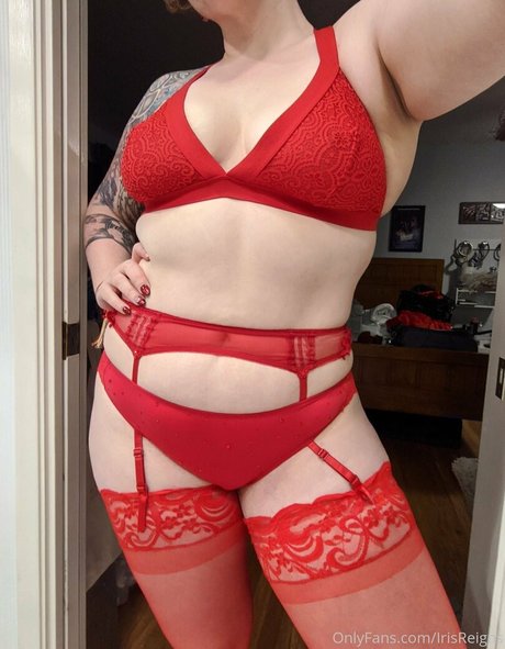 irisreigns star erotic pictures