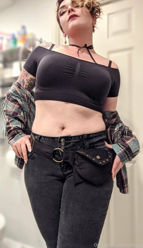 hairy milf onlyfans hot naked images