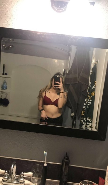 brattynattyy pornographic model img