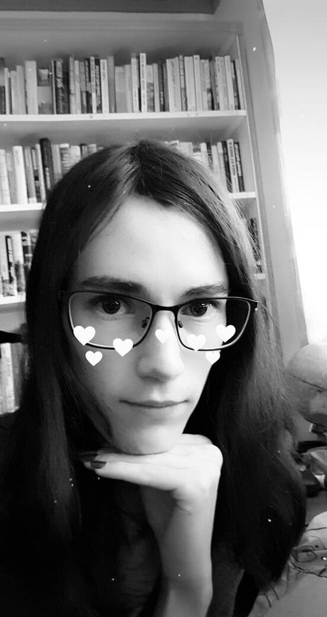 mudcakeempress model best img