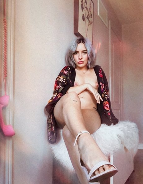 teddygirlasmr model beautiful photos