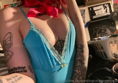 autumn onlyfans erotic galleries