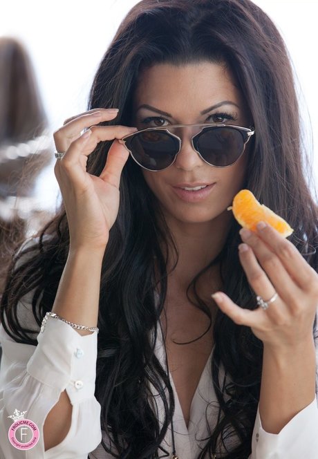 Alexa Tomas model hd photos