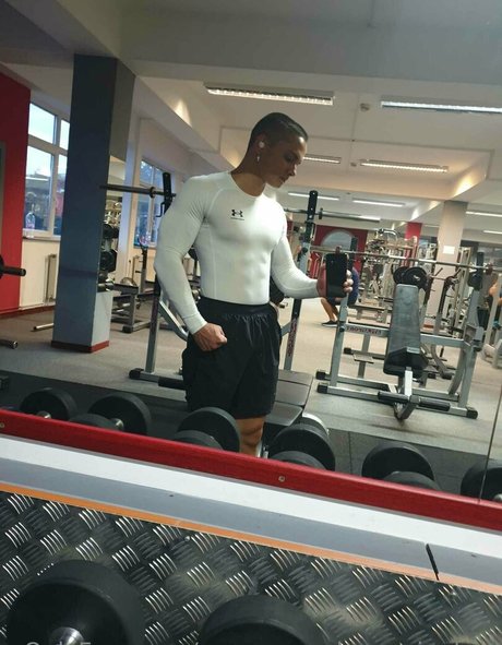 youngmusclegrowingboy pornstar nude img