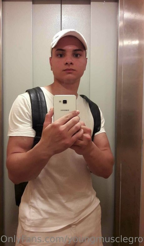 youngmusclegrowingboy sex pornstar img