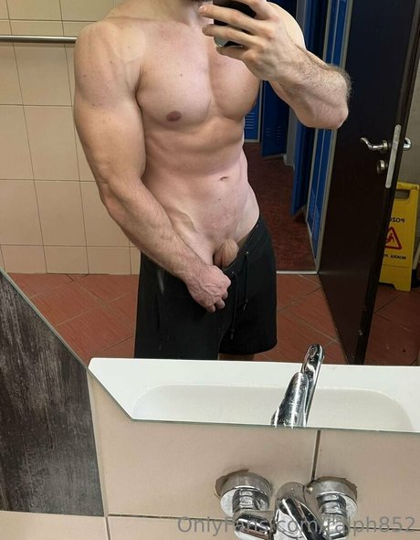 ralph852 nude pornstar photo