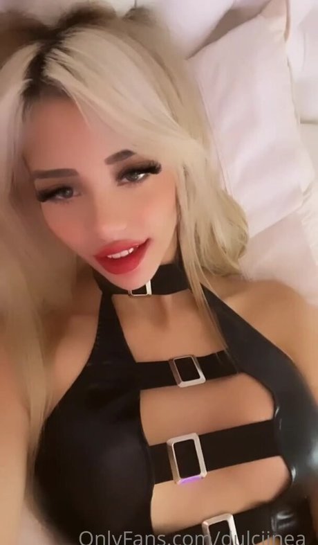 Dulcinea_ model high quality picture