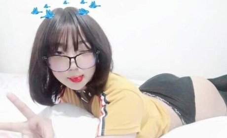 eimiruwu pornstar picture