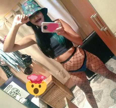 witchfreak333 hot model img