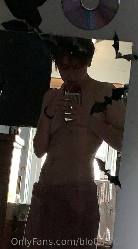 blo0d r0ach pornstar xxx img