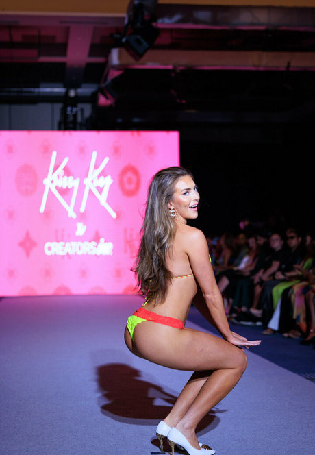 juliasandoval nude model gallery